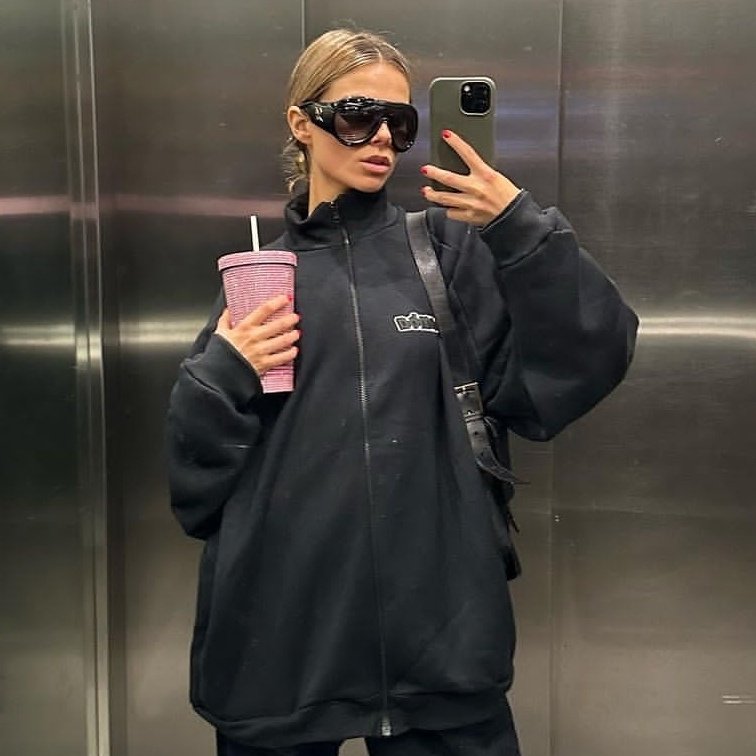 valentina zenere (@picsofvalentina) on Twitter photo 