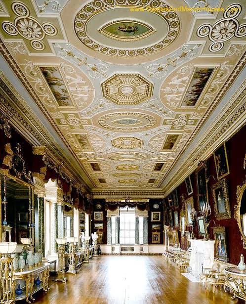 chezloong's tweet photo. @TateTheTalisman Dining definitely like this for the brothers! The rest of the rooms like the following but with modern technology placed! https://t.co/qfpDHzsLLV