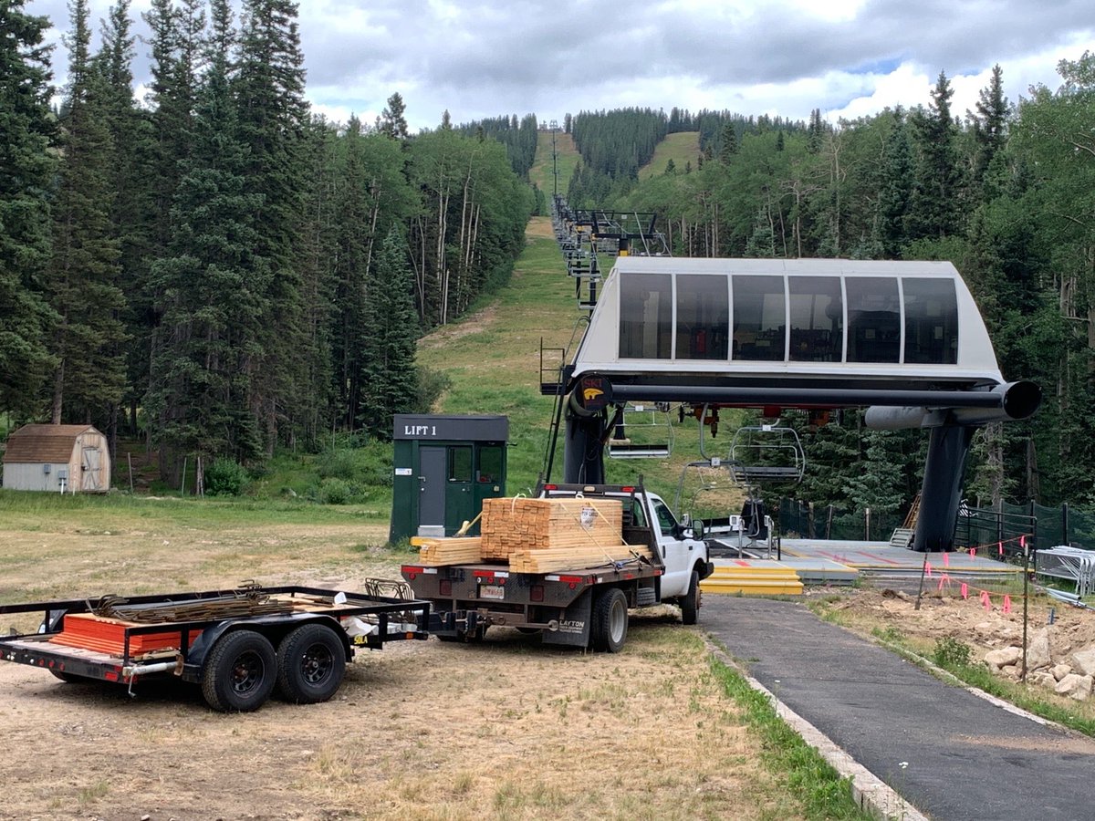 jlibront's tweet photo. I'm at Santa Fe Ski Area in Sante Fe, NM https://t.co/ihGPtLVAsr https://t.co/cwNkIiuP0U