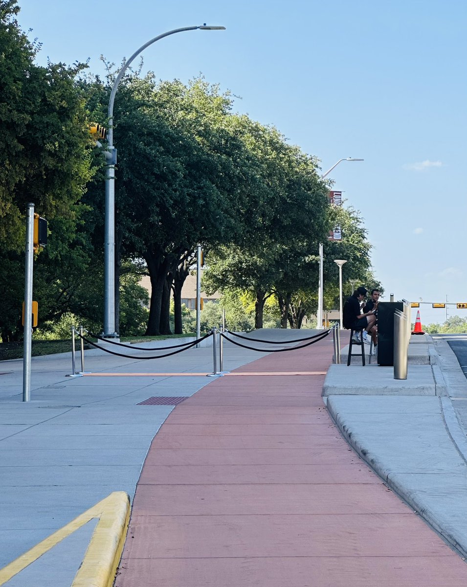 Steven Guerin (@cantstev3n) on Twitter photo Disappointed that @TheUTClub is roping off the bike path by the football stadium for valet parking. Safety and accessibility for cyclists should be a priority! <a href="/UTAustin/">UT Austin</a> <a href="/_delconte/">Chris Del Conte</a> <a href="/utaustinparking/">UT Austin Parking</a> <a href="/bikeut/">Bike UT</a> Disappointed that @TheUTClub is roping off the bike path by the football stadium for valet parking. Safety and accessibility for cyclists should be a priority! <a href="/UTAustin/">UT Austin</a> <a href="/_delconte/">Chris Del Conte</a> <a href="/utaustinparking/">UT Austin Parking</a> <a href="/bikeut/">Bike UT</a>