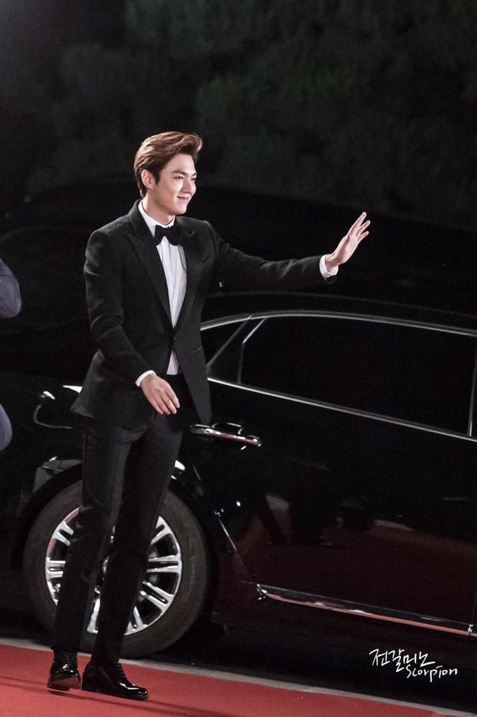 amorelmh's tweet photo. heaven is a place on earth with you ♡

#leeminho https://t.co/sKoN5GlwhW