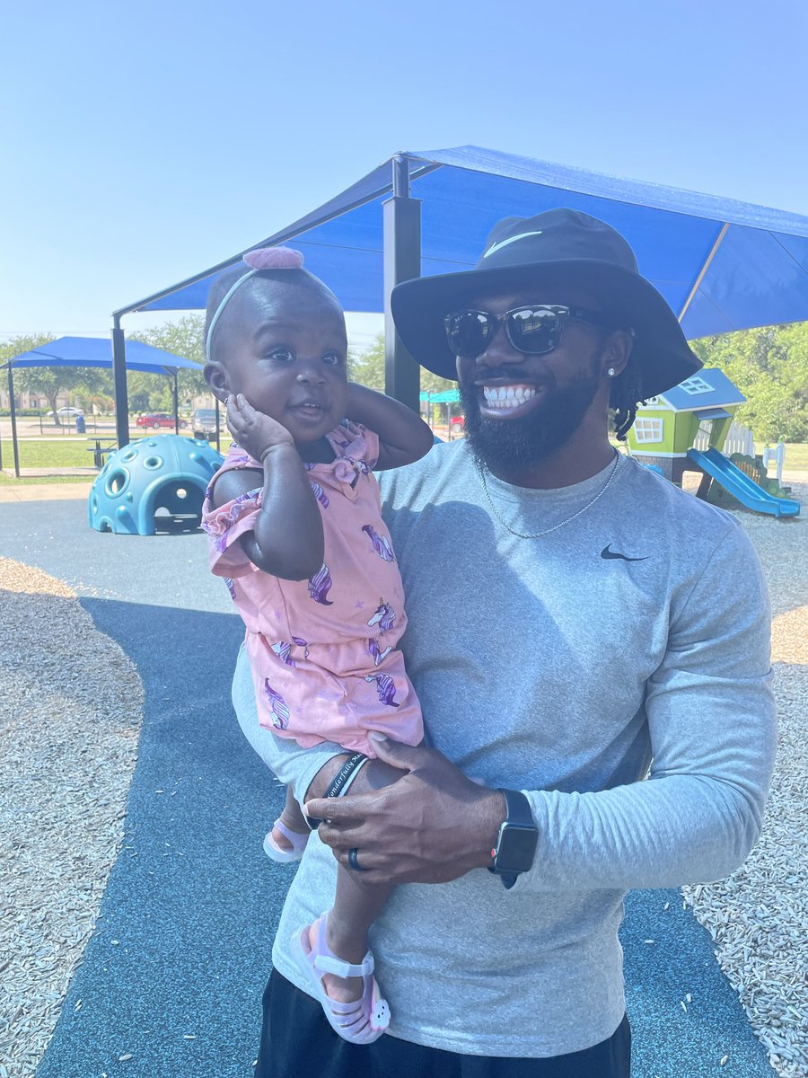 CoachJTII's tweet photo. Had a good time with the family this morning! Helping my little cousin Zane celebrate her 1st birthday!…and no, me and my brother did not coordinate our outfits 😂. https://t.co/SttytuXHJa