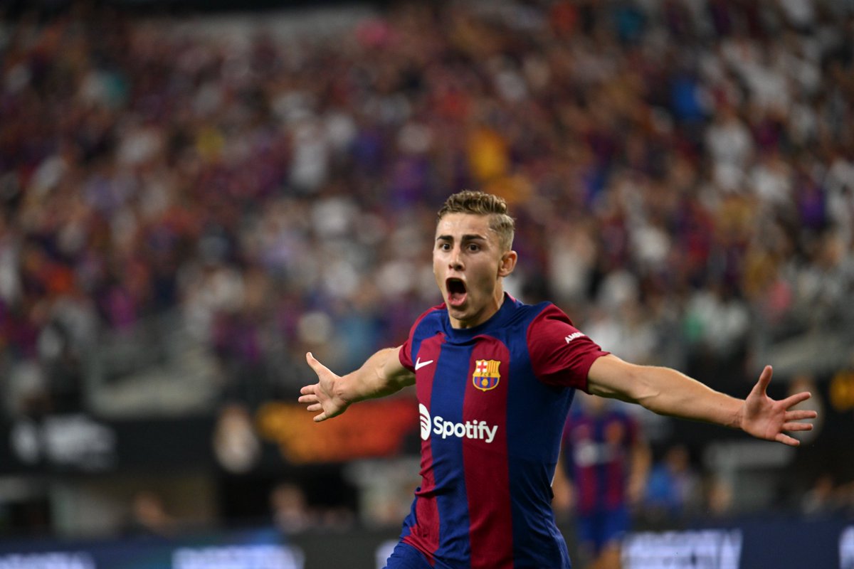 BarcaUniversal's tweet photo. Fermin Lopez against Real Madrid: 1 goal and 1 assist in 24 minutes. Wow. https://t.co/VvBPhbv951