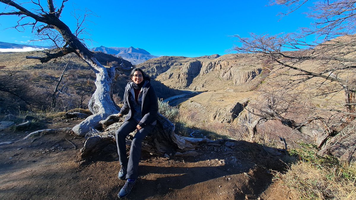 raquelandjesus's tweet photo. EL CHALTÉN 🏔 Capital Argentina del Trekking 🏃🏻‍♂

#elchalten #patagoniaargentina https://t.co/r6jKPY84VS