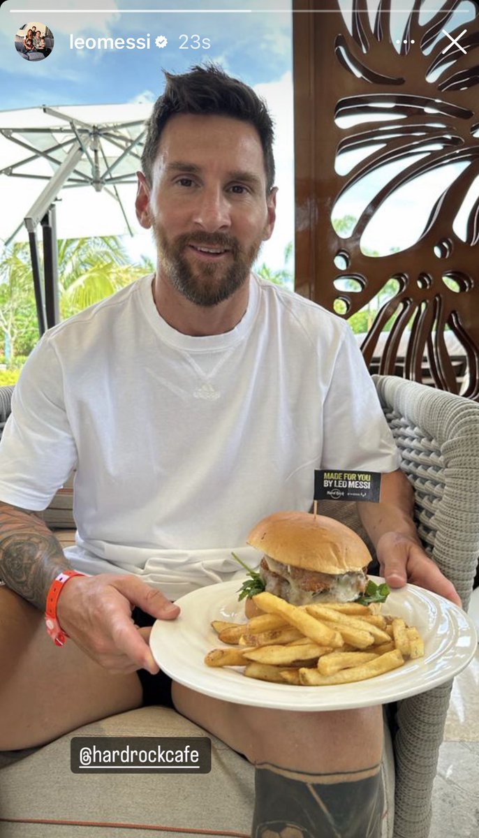OutMessi_'s tweet photo. https://t.co/YfbtpKCyAf