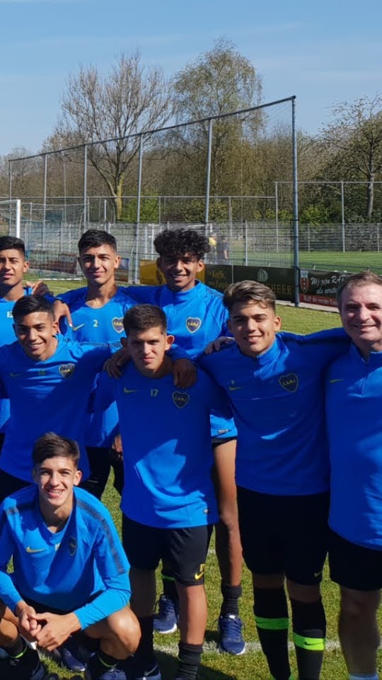 Orgambide's tweet photo. Gol de Zeballos en el triunfo en Avellaneda, Vamos los Pibes, Vamos BOCA! En la foto el Changuito en Torneo en Holanda 2019.
#BOCA #BOCAJUNIORS https://t.co/xJkkOw1rLm