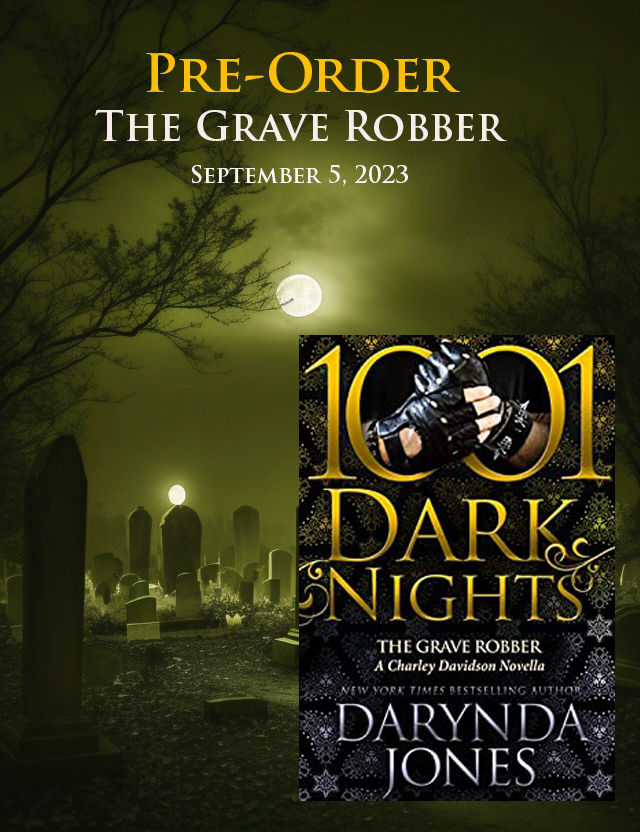 Unearth the spine-tingling secrets of THE GRAVE ROBBER  Dive into this thrilling tale of mystery and suspense that will leave you breathless! Pre-Order amzn.to/3Vr0rVb #TheGraveRobber #charleydavidson