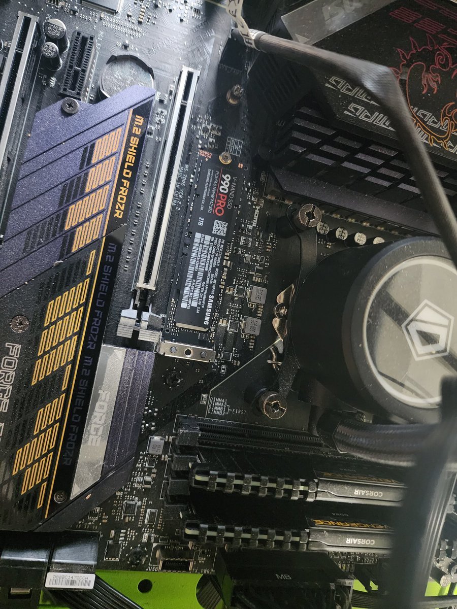 Installing a new M.2 SSD for the upcoming full release of Baulder's Gate 3 and Starfield!