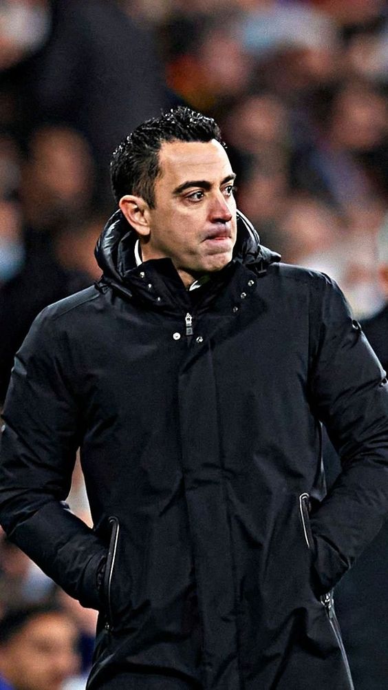 DrapierGaetan's tweet photo. Real Madrid ce prend une raclée de 3-0 contre leur rivale le Barcelone voici les statistique du match de préparation
Barcelone           3-0              Real Madrid 
12(7)                     Tirs                29(5)
47%               Possession        53% https://t.co/SmoQcaUoqb