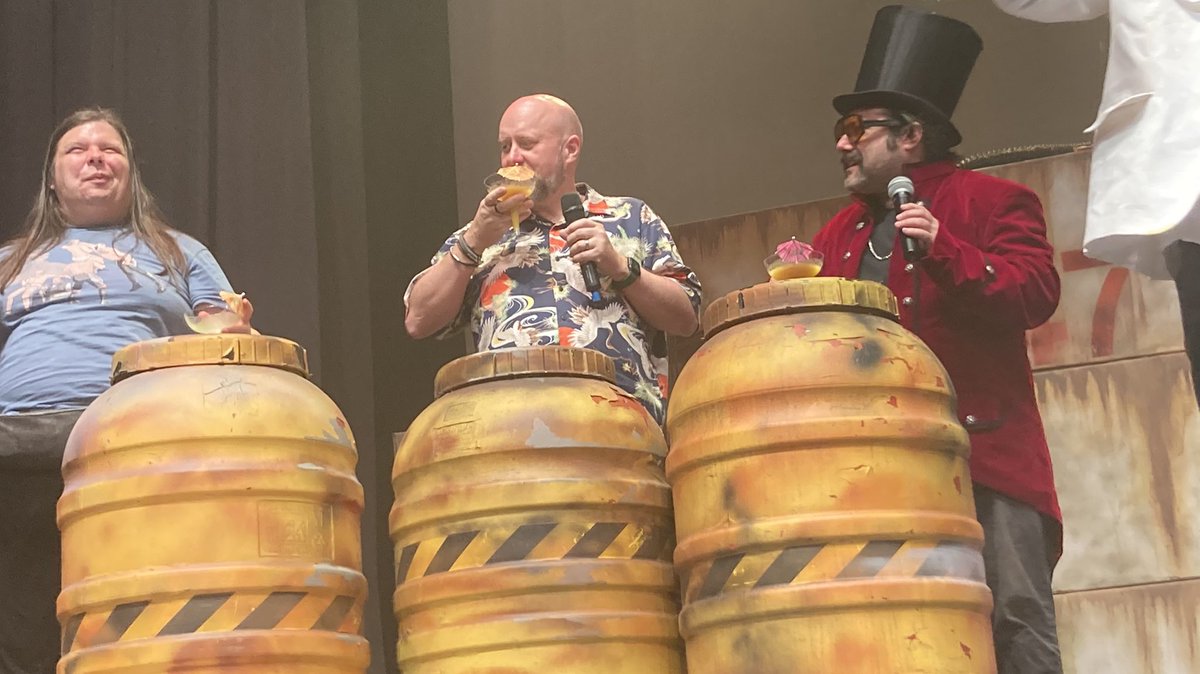 mistercourt's tweet photo. Taste test #DigiLive https://t.co/Ey8rvl0Rjt