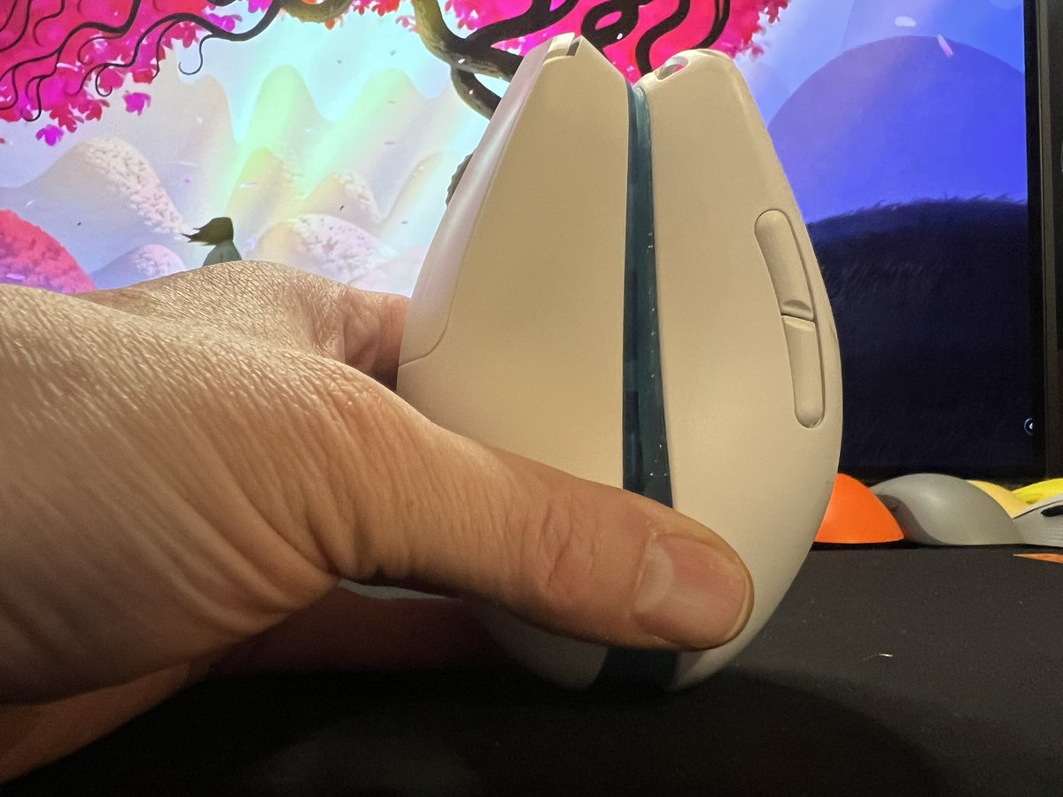 Here are some pics comparing the Phylina S450 and the Gwolves HTS Plus ACE.