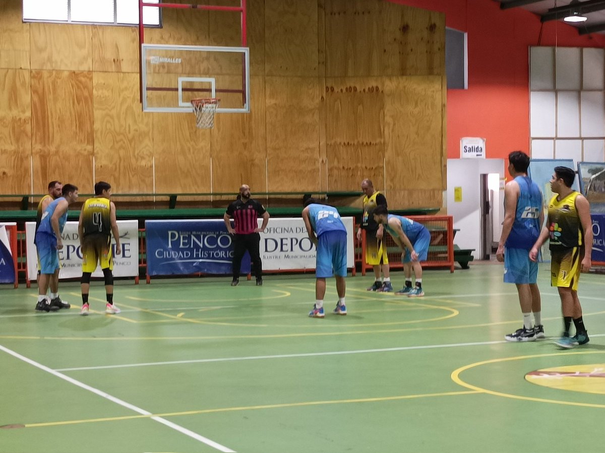 basketzoom's tweet photo. 🏀⛹️‍♂️⭐ 💪 Buena jornada matutina de Sabado en Liga de Basquetbol Copa del Gran Concepción 2023. Varones todo competidor.
⚡Triunfo de Zoom (75) frente a CD. California de Coronel (53). En el Gimnasio Municipal de Penco.

#copaconcepcion
#concepcion
#apertura
#Basketzoom #mulchen https://t.co/NQV3D1Z5y3