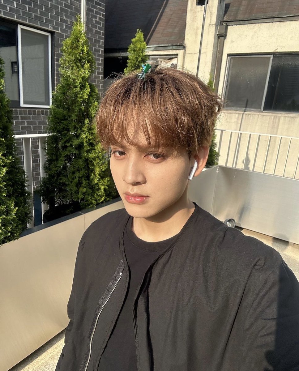 ReysterGlobal's tweet photo. [INSTAGRAM] 230730

reysteryton_ Instagram Post (1/2)

"Good morning  hehe ☀️🌲"

#HORI7ON #호라이즌 #REYSTER #레이스터 https://t.co/Y5OzsjFrYN