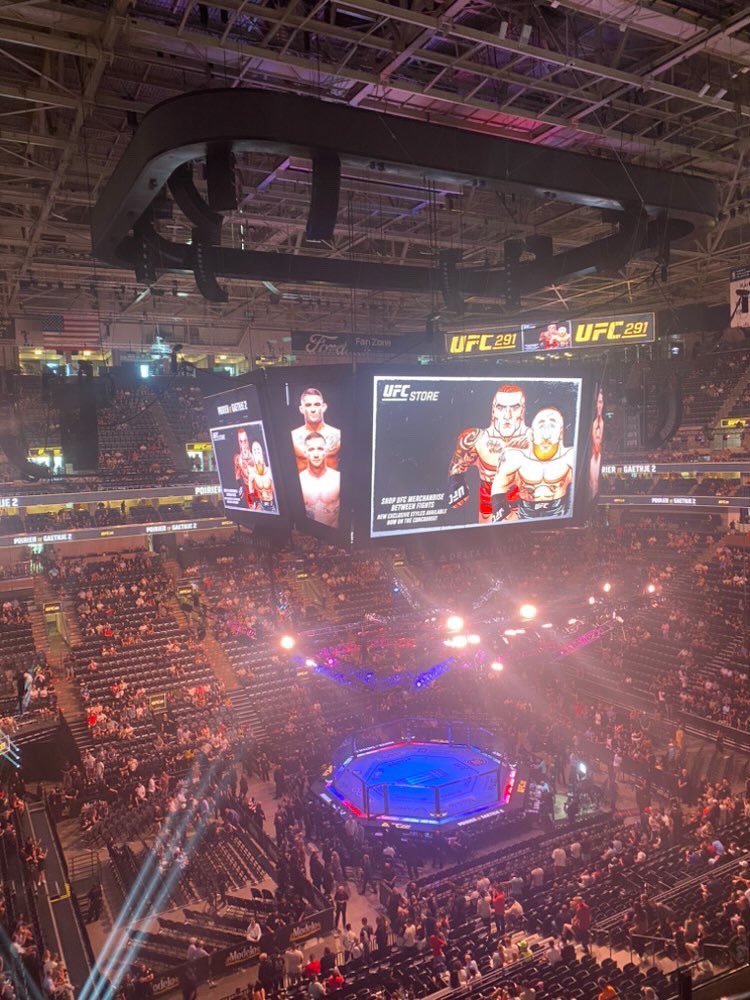 getbigshots's tweet photo. 👀👀 #ufc291 @Justin_Gaethje vs @DustinPoirier #BMF https://t.co/YIChBTDRNe