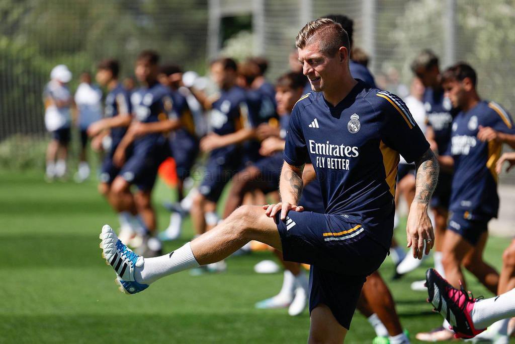 ManagingBarca's tweet image. 🗣️ Toni Kroos (10 days ago): “I think El Clasico matches against Barcelona are not friendly, I hope we are fully prepared before the game and I hope we play good football for our fans here and win because matches against Barcelona are never friendly.”