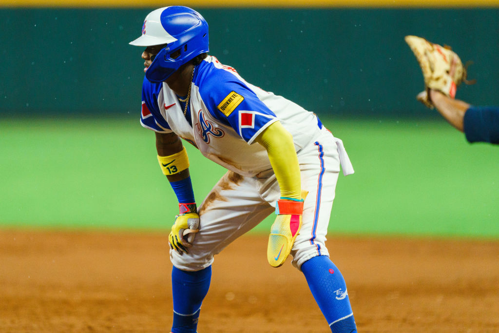 ESPNInsights's tweet photo. Ronald Acuña Jr. recorded his 50th stolen base of the season in the 1st inning of tonight's Brewers-Braves game.

He's the first player in MLB history with at least 20 home runs and 50 steals before August. https://t.co/zcqKpjybZR