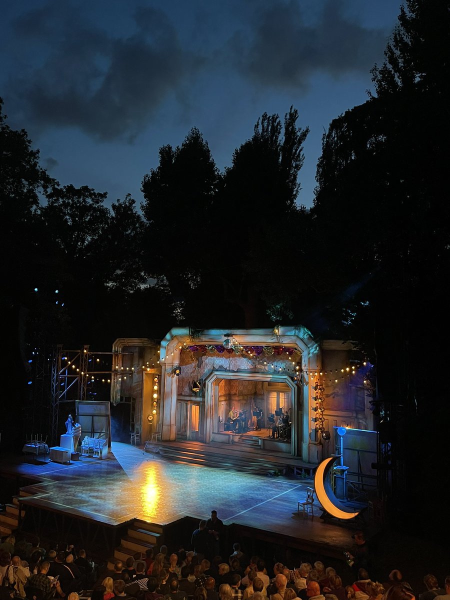 LittleLondonWhispers 💙 tweet media