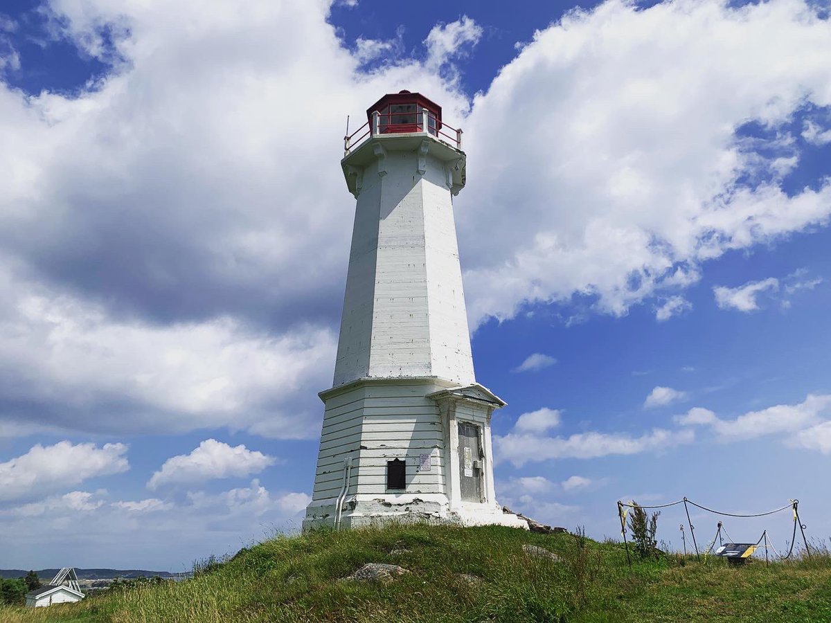 mcquesview's tweet image. Louisbourg, Cape Breton Island, NS historic lighthouse, oldest site in Canada, 1734. #lighthouse #capebreton #louisbourg #ns #novascotia