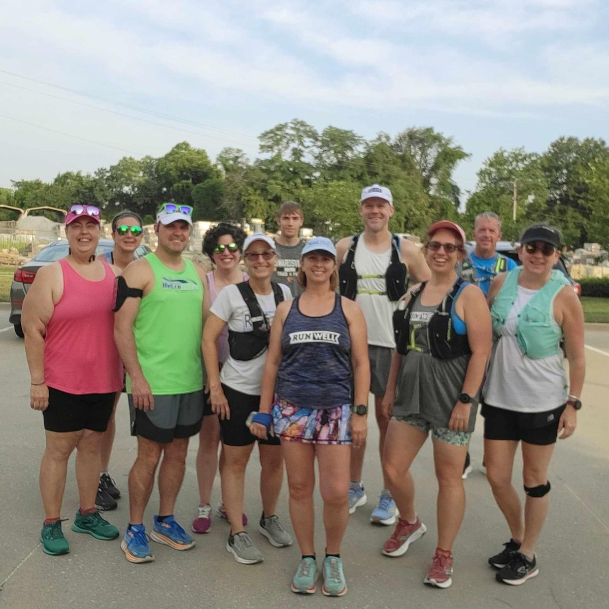 BMolineRunner's tweet photo. A two-part long run this morning. First five with a couple of guys in the Metro Milers group, next six with Brandy from RunWell, last mile solo. Found someone selling snow cones after! #running #marathontraining https://t.co/HkXBsRAozf