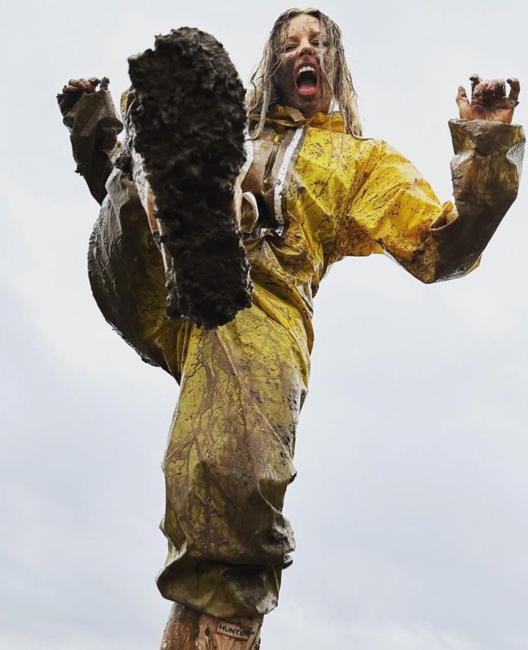 bsmessybakery's tweet photo. I’ll crush you like you’re nothing! 

#giantess #muddygirl #sizetwitter #giantcrushing #giantfetish #sizekink #tinytwitter #tiny #giantgirls #wellies #mudfetish #WAM #wetandmessy  #hazmat #macrophile #humilation #fetishmodel #onlyfansrequests #of #messymodel #kinkmodel #wet https://t.co/Kkb4VVAkif