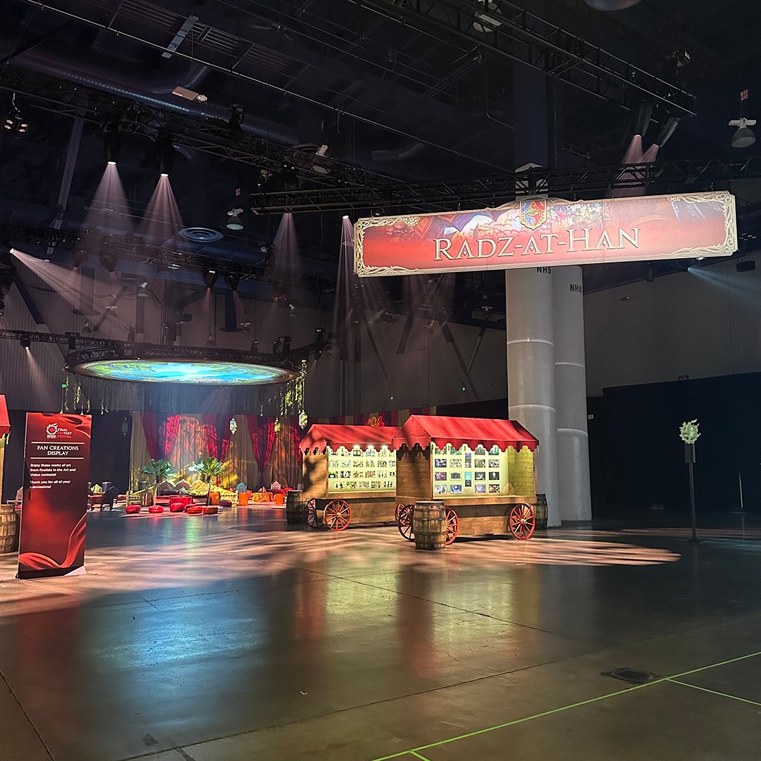 FF_XIV_EN's tweet photo. Here's a quick look at some of the showfloor activities at the #FFXIV Fan Festival 2023 in Las Vegas!

Which one is your favorite? https://t.co/00R98tSdnU