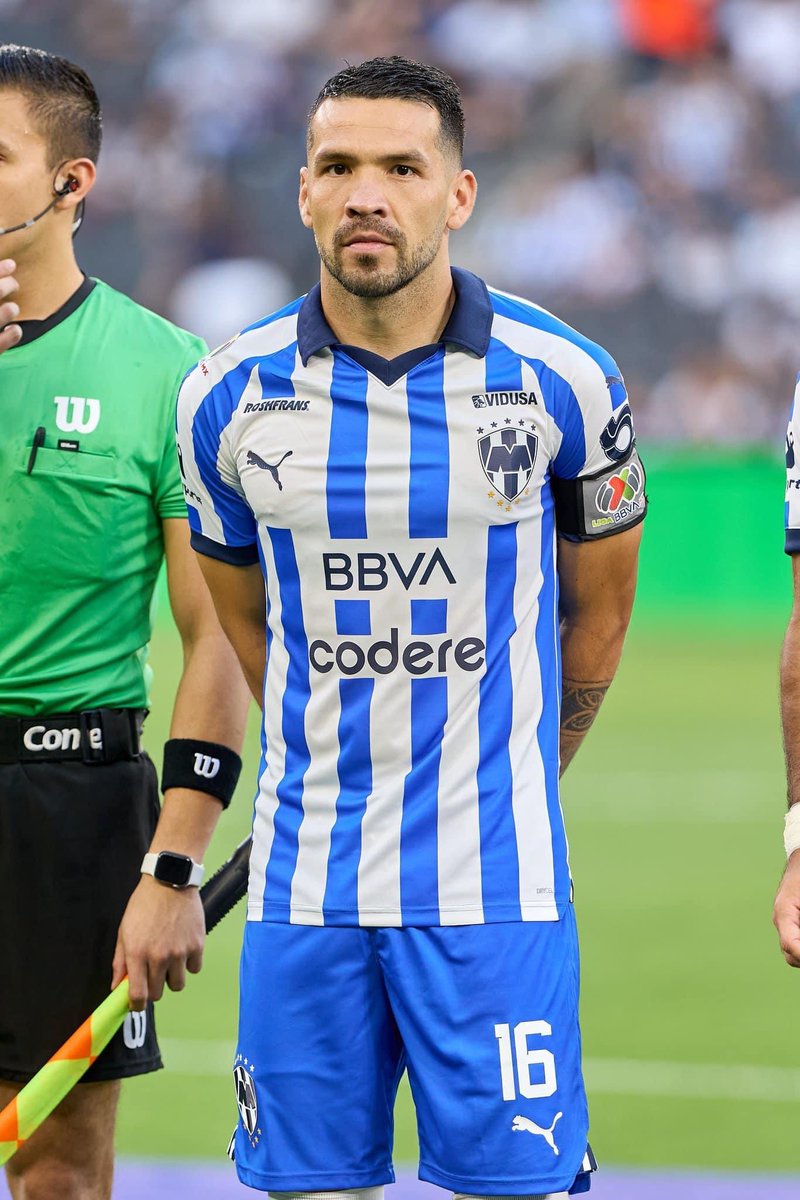 OFICIAL.

Celso Ortíz es baja de CF Monterrey. ⚽️

👤 Centrocampista - 34 años
➡️ 264 partidos jugados
⚽️ 4 goles
🅰️ 9 asistencias