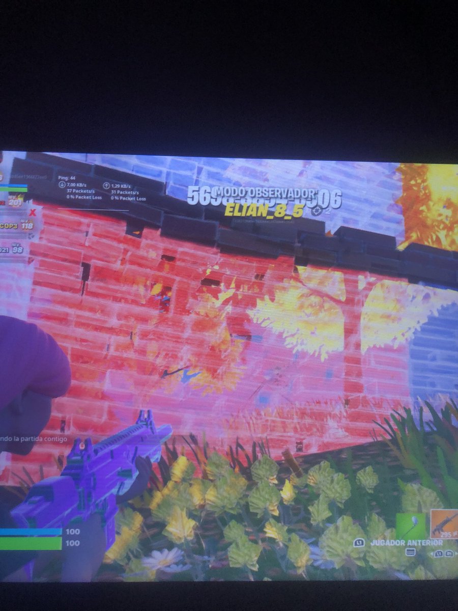 kaikitomarquez's tweet photo. @elaaiaas @kh_fariis @dominguueezz El fucking Elaias echándose un fortnite https://t.co/154zhDMFa5