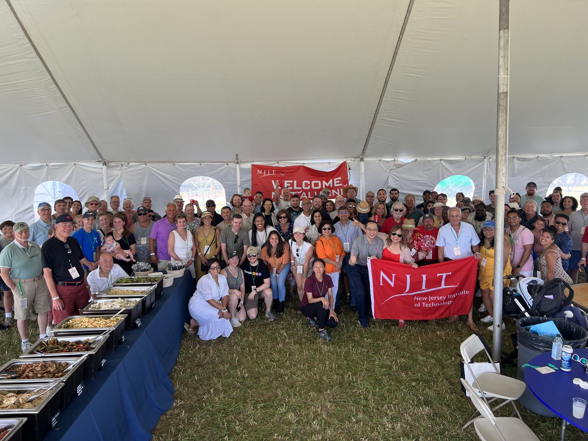 Highlander spirits were high at the New Jersey Lottery Festival of Ballooning. As always, I enjoyed meeting and speaking with so many @NJIT alumni and their families. 

 #NJBalloonFest2023 @njballoonfest