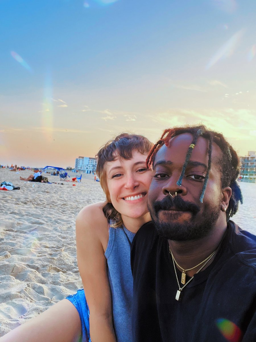 lavender_heaux's tweet photo. everyone keeps saying “it’s so good to see you happy” to a point where it’s kind of insulting like I guess I was a real fucking bummer before so sorry about that y’all https://t.co/77eZiDsYXa