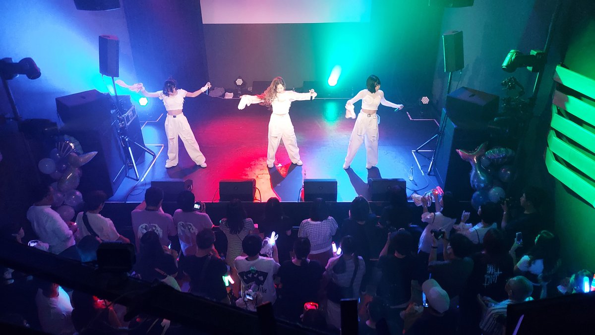 yumest's tweet photo. ライブでCDゲット https://t.co/09TZZ24iSa
