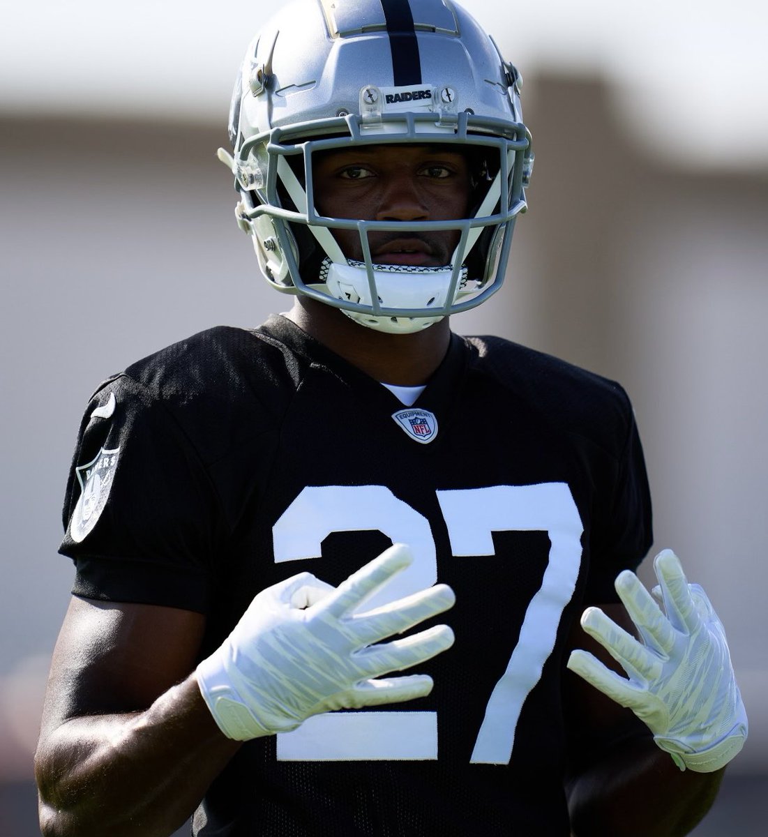 PhenomElite's tweet photo. We proudly welcome @samwebb_277 the Las Vegas Raiders' impressive Defensive Back, as our newest endorsed NFL athlete.

#PhenomAthlete #PhenomGloves https://t.co/N4cyLR465K