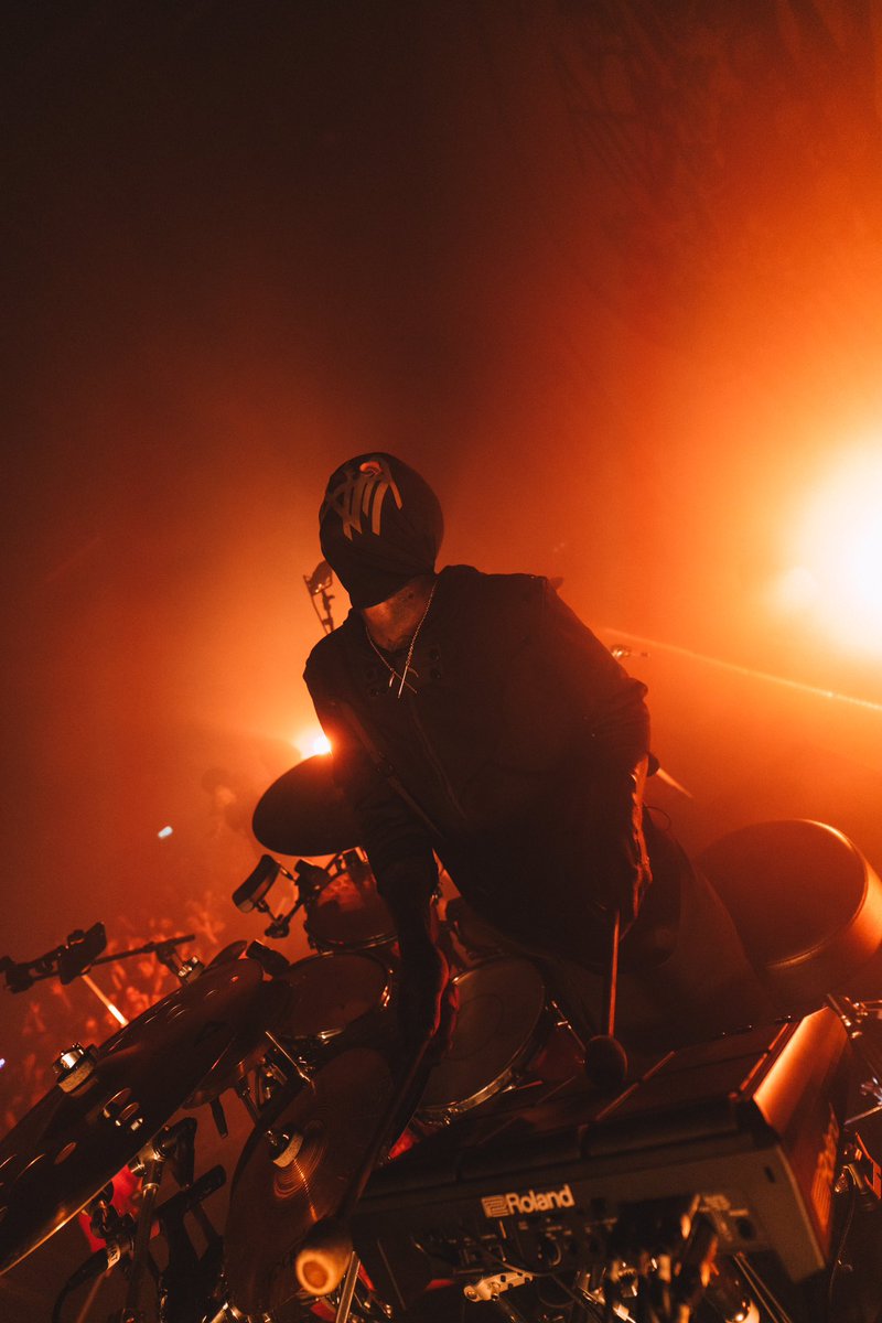 Adamrosssi's tweet photo. S L E E P  T O K E N - Live from Radar Festival, Manchester, Victoria Warehouse 📸 https://t.co/2MFXZVN1nd