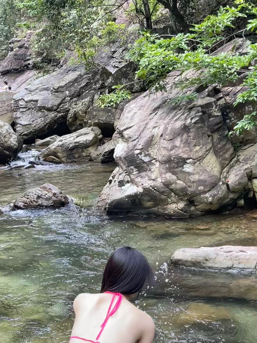 daversifier's tweet image. It's such a treat to go to water country in the summer #hiking #hiking #fun #forest #nature #creek #life #ecology