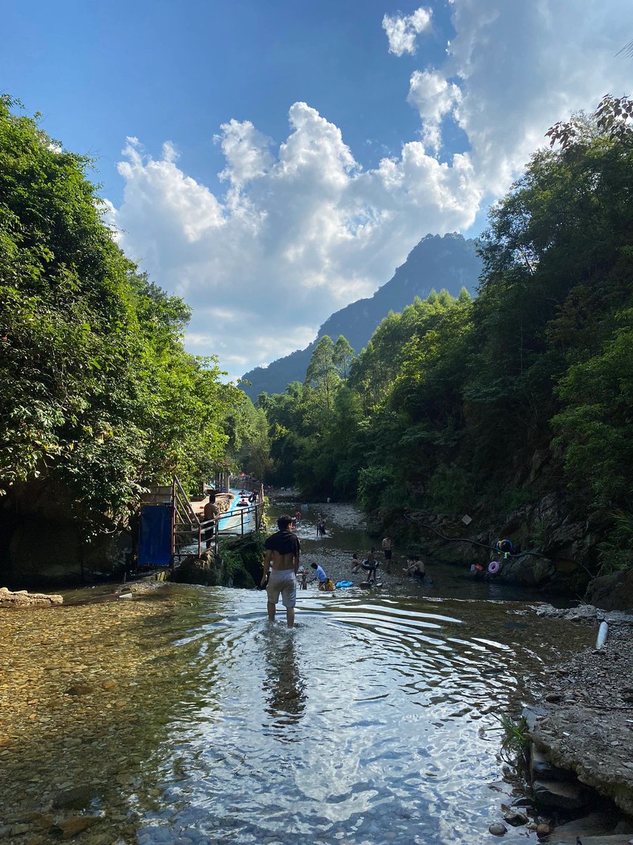 daversifier's tweet image. It's such a treat to go to water country in the summer #hiking #hiking #fun #forest #nature #creek #life #ecology