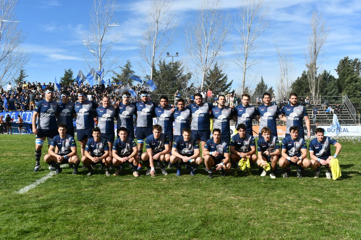 GRACIAS 🙌🏽💙🦉

Por dejar todo los 80 minutos. Por llevar bien alto nuestros colores. Por hacernos disfrutar de una nueva final. ¡Sigamos haciendo historia! #SomosUru 🏉