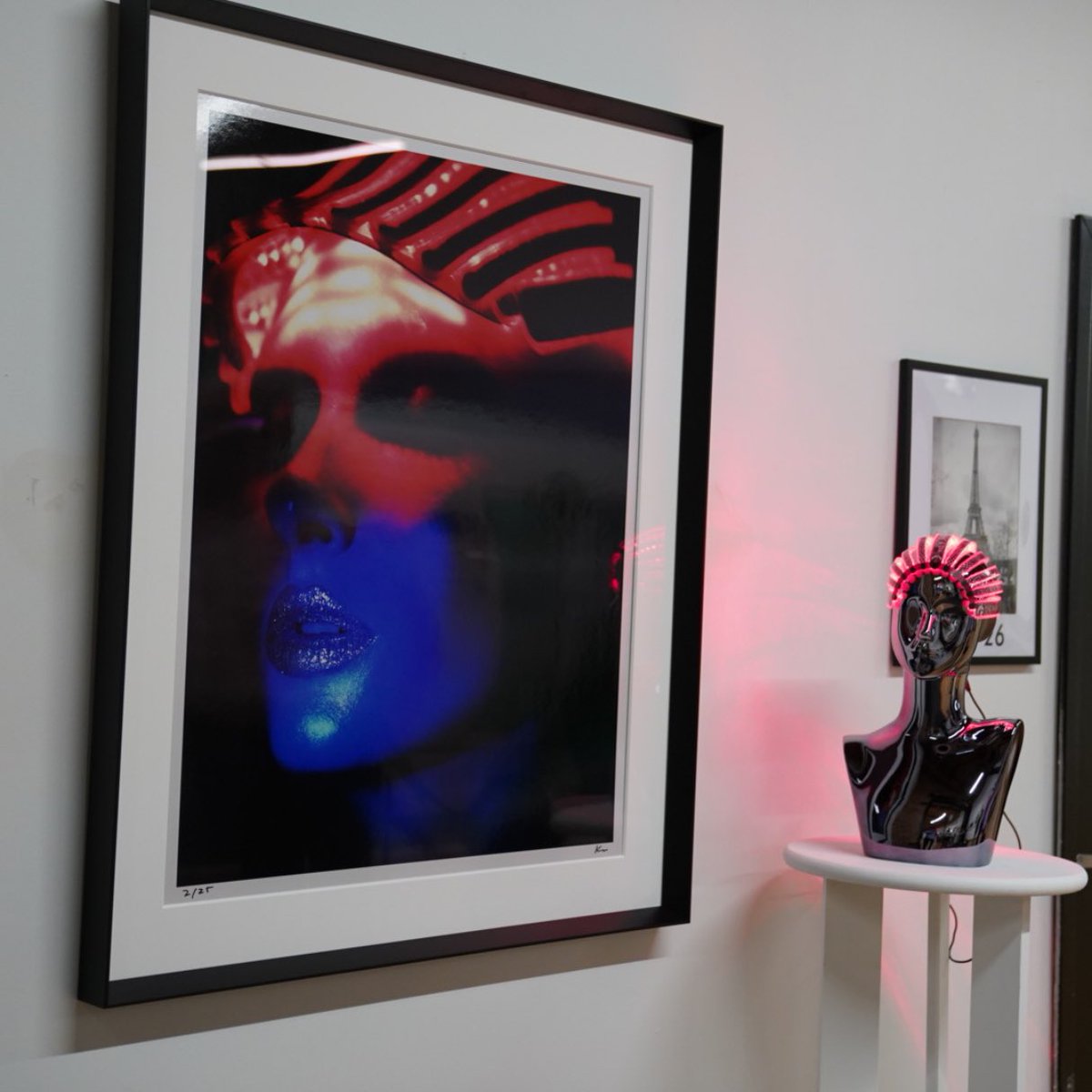 morganartscompx's tweet photo. An astonishing exhibition featuring spectacular works by a talented photographer, capturing important figures, including the iconic "Beyonc��". Immerse yourself in the world of photography and be captivated by this unique experience. 🌟🎨 #MorganArtsComplex #PhotographyExhibition https://t.co/2KX0PW11uS