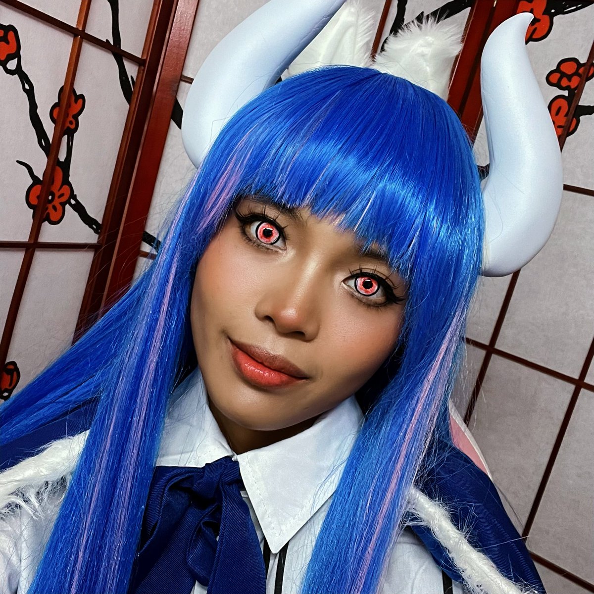 Pandekuwu's tweet photo. “You’re supposed to offer to carry me!!!”
~ Ulti
Finished Ch 5 of @SnowbreakEN ! I see the appeal of anime shooter games! Raided @LIV1T #twitch #twitchstream #twitchaffiliate #cosplay #cosplaystreamer #onepiece #ulticosplay #animecosplay https://t.co/N7suN1ckCA