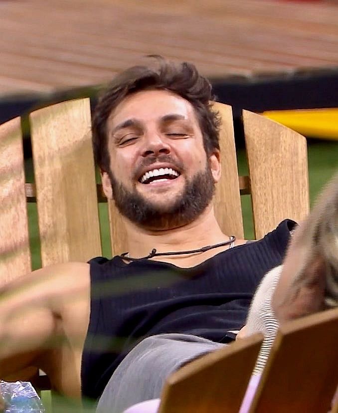Danisg9's tweet photo. Por que siempre quiero verte sonreír #NicolaPorcella #NicolaAlaFinal https://t.co/hkPMSIptAz