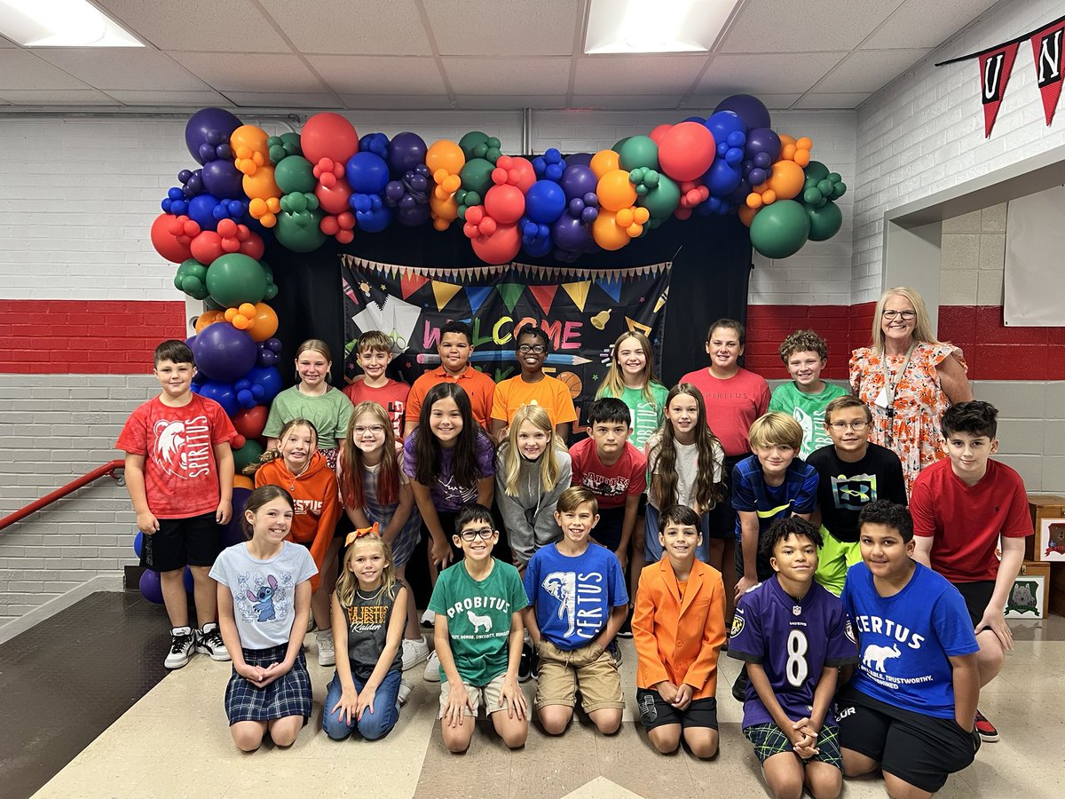 Last first day of elementary school happened for these @WeAreUnionSTEAM 5ths this week! We had a great week, and looking forward to week 2!