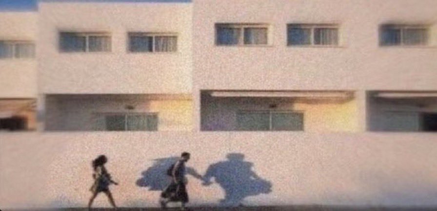 من سبايب قِل همّك 
وصلنا ماهوب كامل

من كثر ماجيت يمّك 
استَحى ظلّك وجَامَل