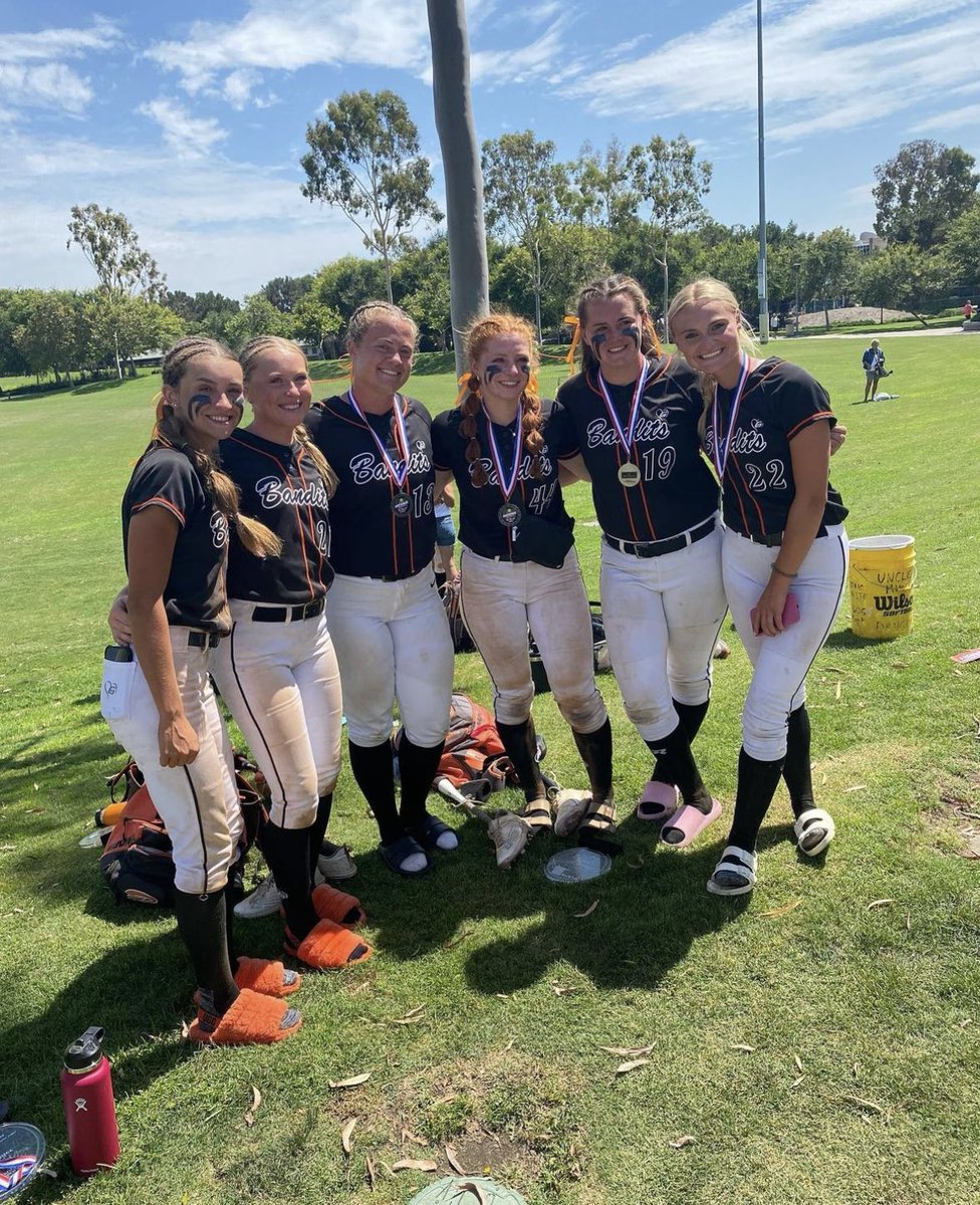 kallymeredith's tweet photo. I will forever cherish my time as a bandit...thank you travel ballπ§‘#2ndinthenation https://t.co/Ji8G0otqu7