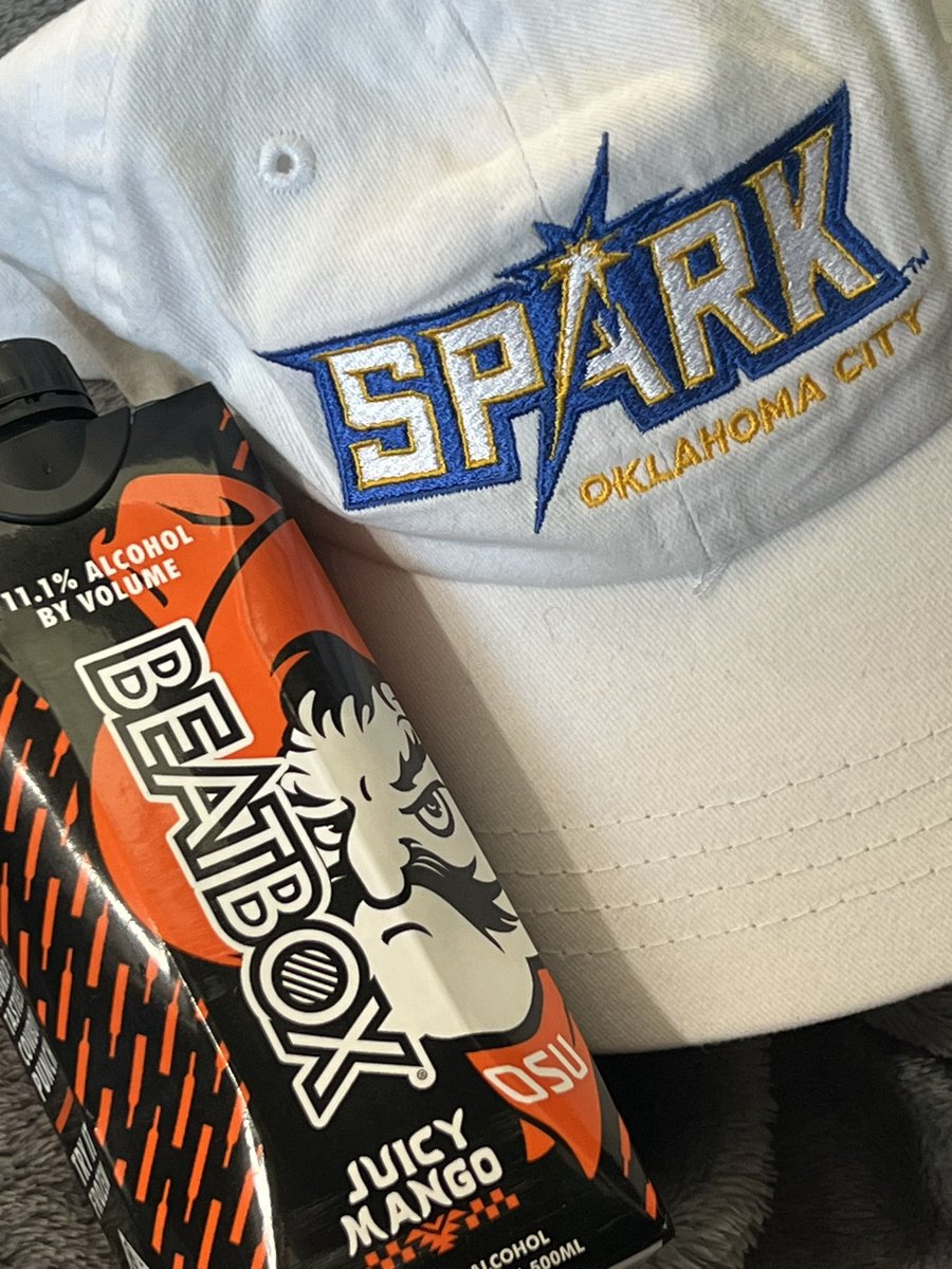 lmbay11's tweet photo. @DJMathisSanchez @FranchiseOK @okcityspark @USSSAPride @wprofastpitch “Fool me once, shame on you; fool me twice, shame on me”
💙🥎⚡️Go Spark⚡️🥎💙 https://t.co/XCMgjtJZTC