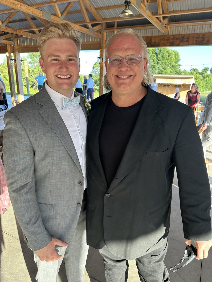 Happy to eat crow on this old tweet and watch <a href="/JoshEhlen/">Josh Ehlen</a> marry his longtime girlfriend today. Congrats to Josh and Bree!