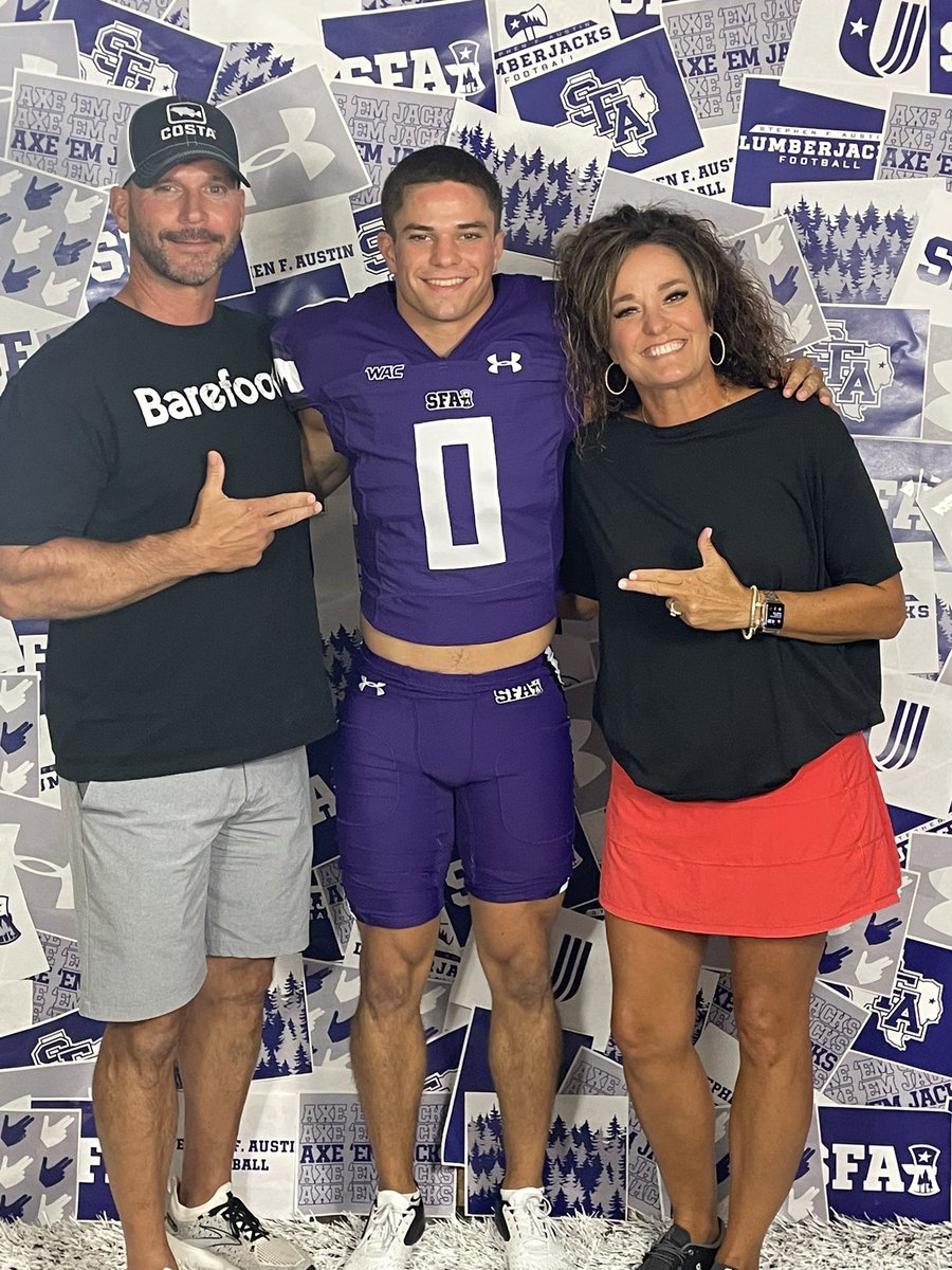 After many prayers and consideration I am extremely excited and blessed to announce my commitment to <a href="/SFA_Football/">Lumberjack Football</a>!!! Thank you <a href="/CoachCarthel/">Colby Carthel</a> <a href="/CoachMutz/">Coach Mike Mutz</a> <a href="/CoachTrice8/">Marcus Trice</a> and <a href="/CoachNikNelson/">Nik Nelson</a> for giving me this opportunity! #AxeEm 

<a href="/ocrobbyjones/">Robby Jones</a> <a href="/RecruitAledo/">Recruit Aledo</a> <a href="/JClarkHFB247/">Jeremy Clark</a>