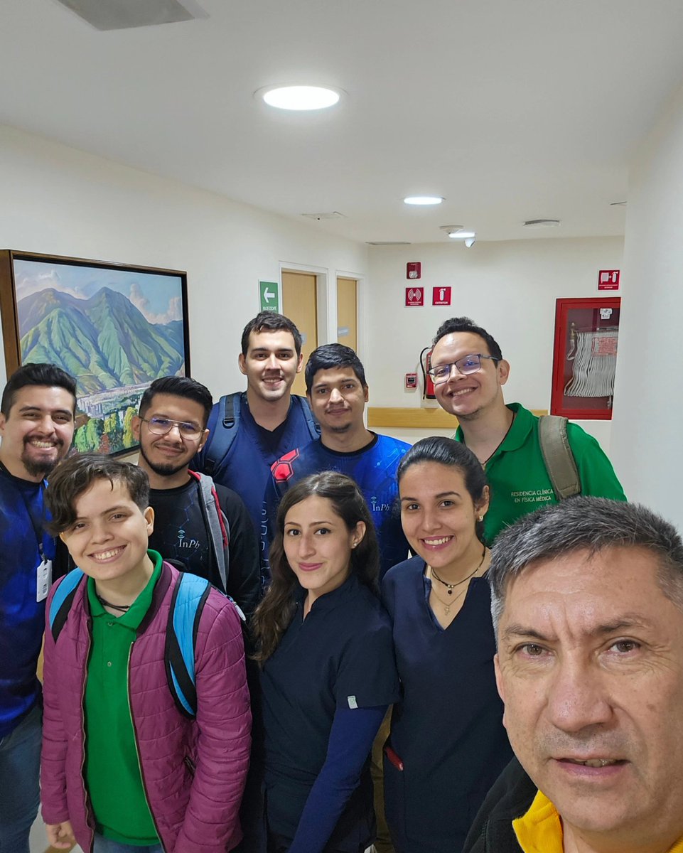 inphyma's tweet photo. Parte de nuestro grupo de estudiantes de física médica
#olimpiadafismed2023 #inphyma #research #thesis #fisica #demoda #losmejores https://t.co/yll47ilFHr