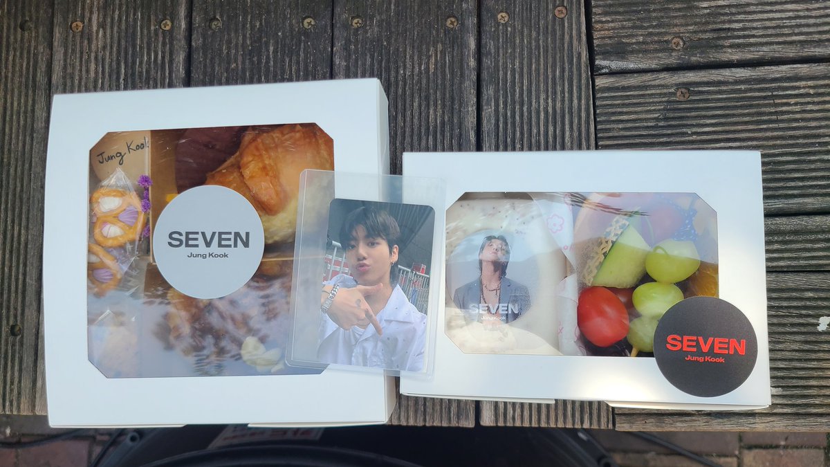 O613file's tweet photo. one thing about bts. <3 https://t.co/dtkWQvouS8