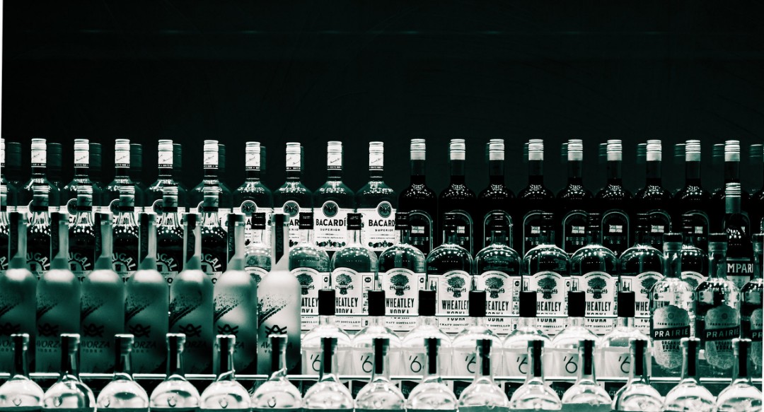 bkader101's tweet photo. Boire avec modération.
#photooftheday #rhum #photography #streetphotography
#bootles
#rum, #rumcocktails, #rumlife, #rumlover, #rumsociety, #rumbar, #rumspecial, #rumnation, #rumpunch, #rumbottle
https://t.co/XFLKkz4nxx https://t.co/lSbbgi1E55