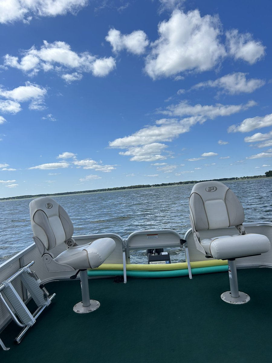 DinerOnDiamond's tweet image. #Relaxin 

#CleanBoat
