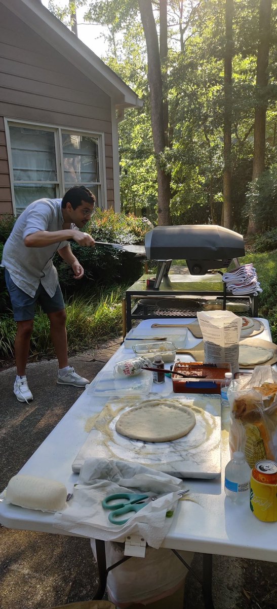 This weekend, our program director, Dr. Yara Park hosted residents and fellows welcome party.🎉🫰🏼 We had amazing BBQ + homemade pizza by our chief! #GDTBATH
