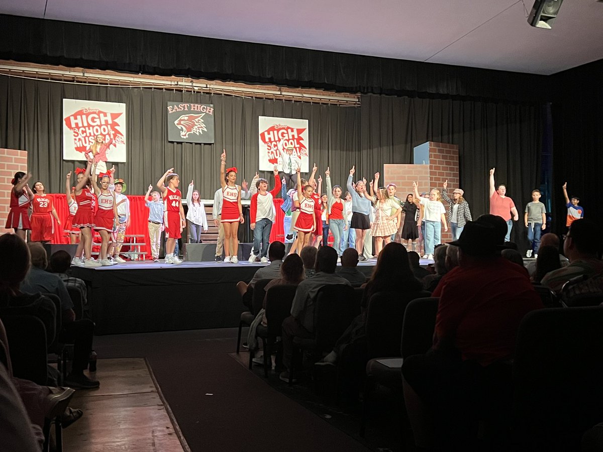 LeighAnn Little tweet media